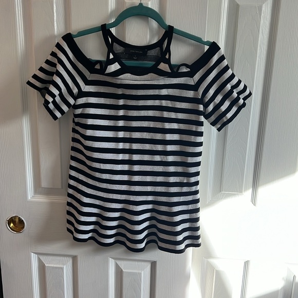 Ann Taylor black and white stripped top - Picture 2 of 3